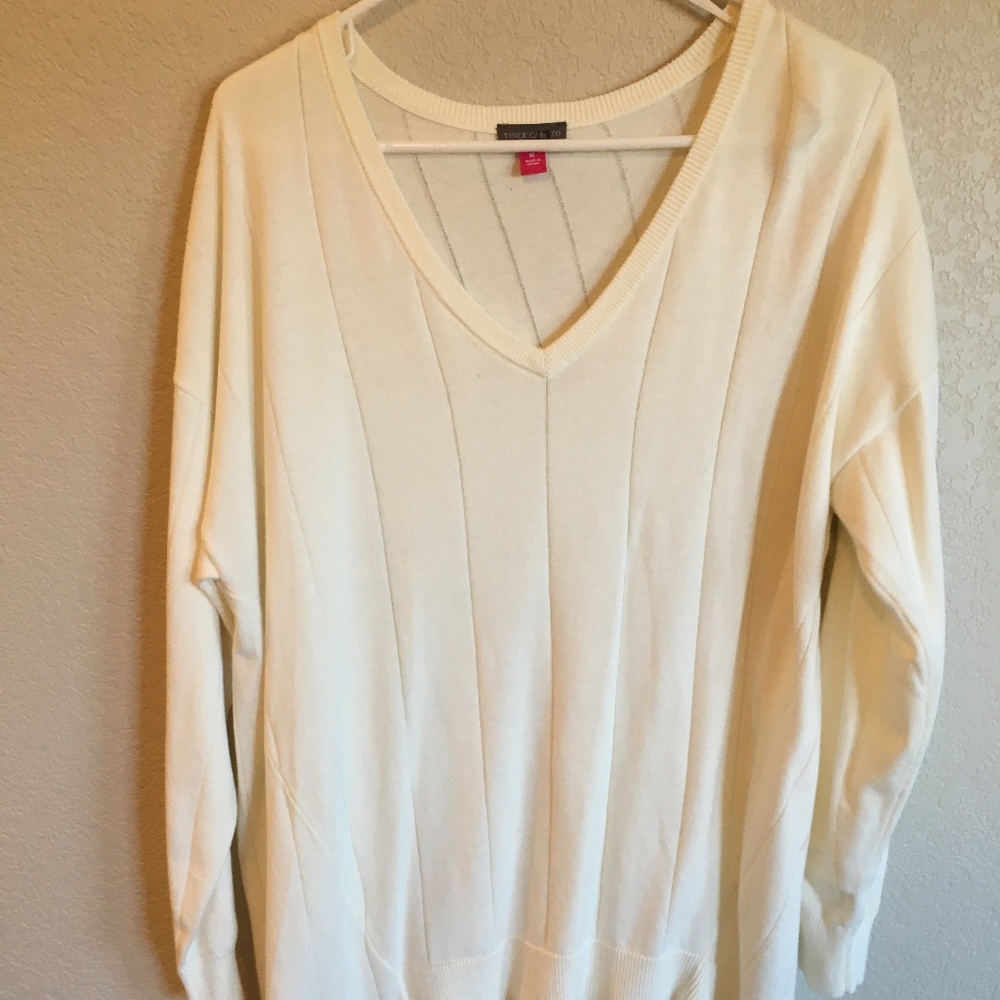 Vince Camuto Double Stitch Asymmetrical V Neck